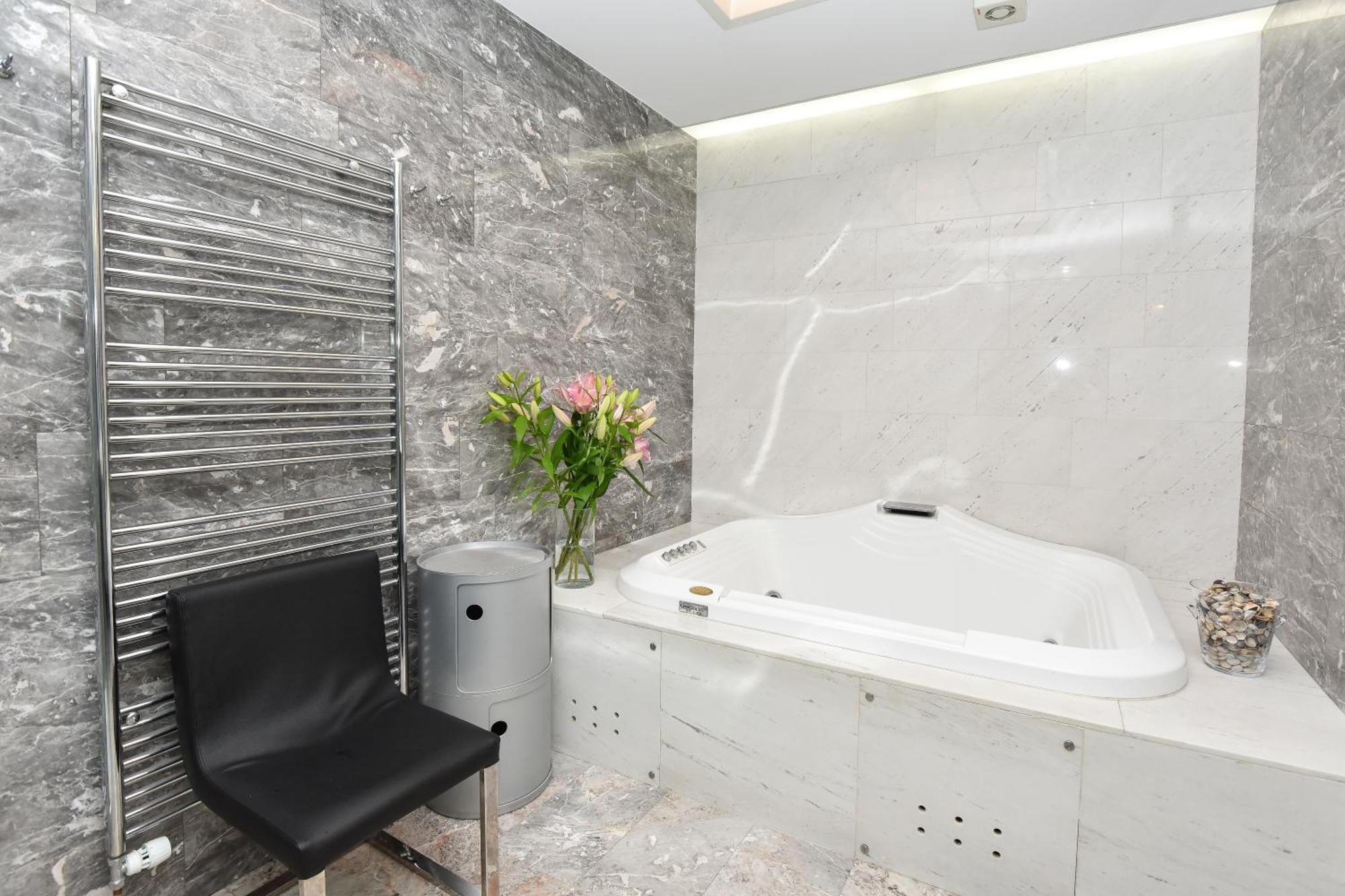 Neoclassical Luxury Apartment Ljubljana Eksteriør bilde