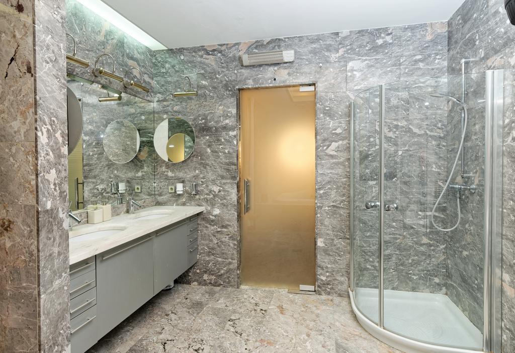 Neoclassical Luxury Apartment Ljubljana Eksteriør bilde